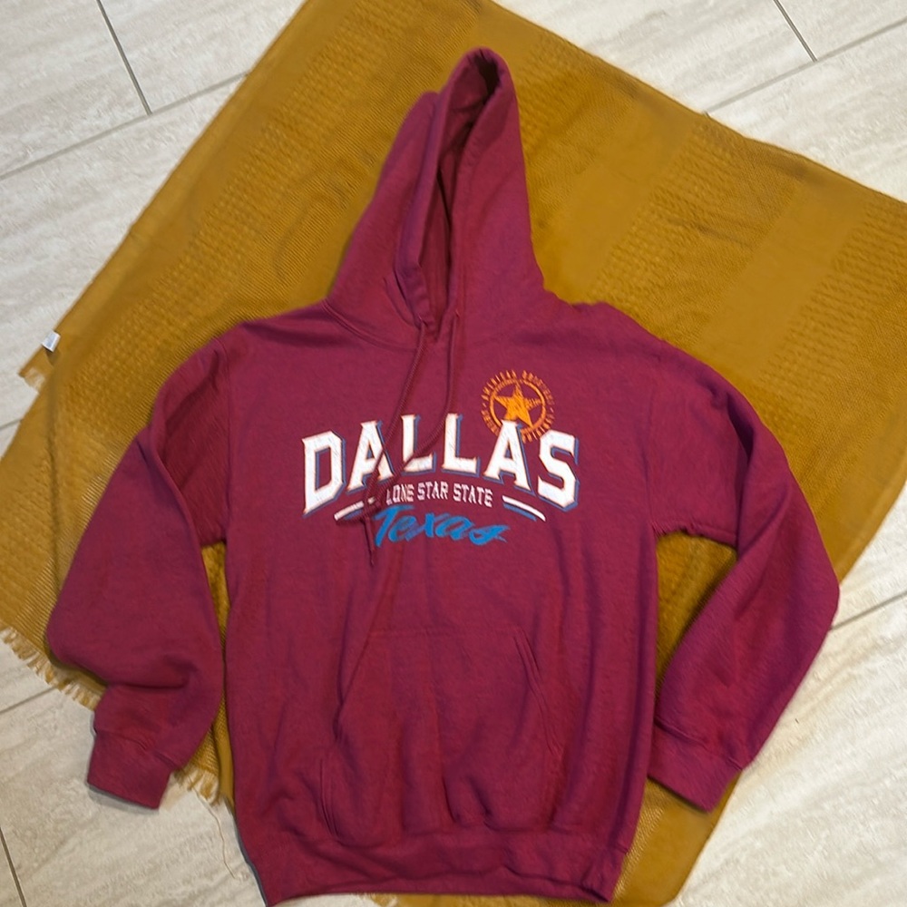 Dallas Texas Sweat Shirt size small